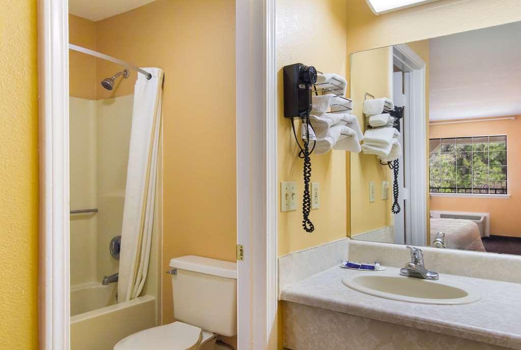 Americas Best Value Inn Darien Kültér fotó