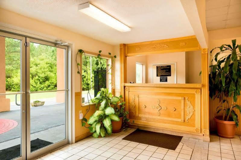 Americas Best Value Inn Darien Kültér fotó