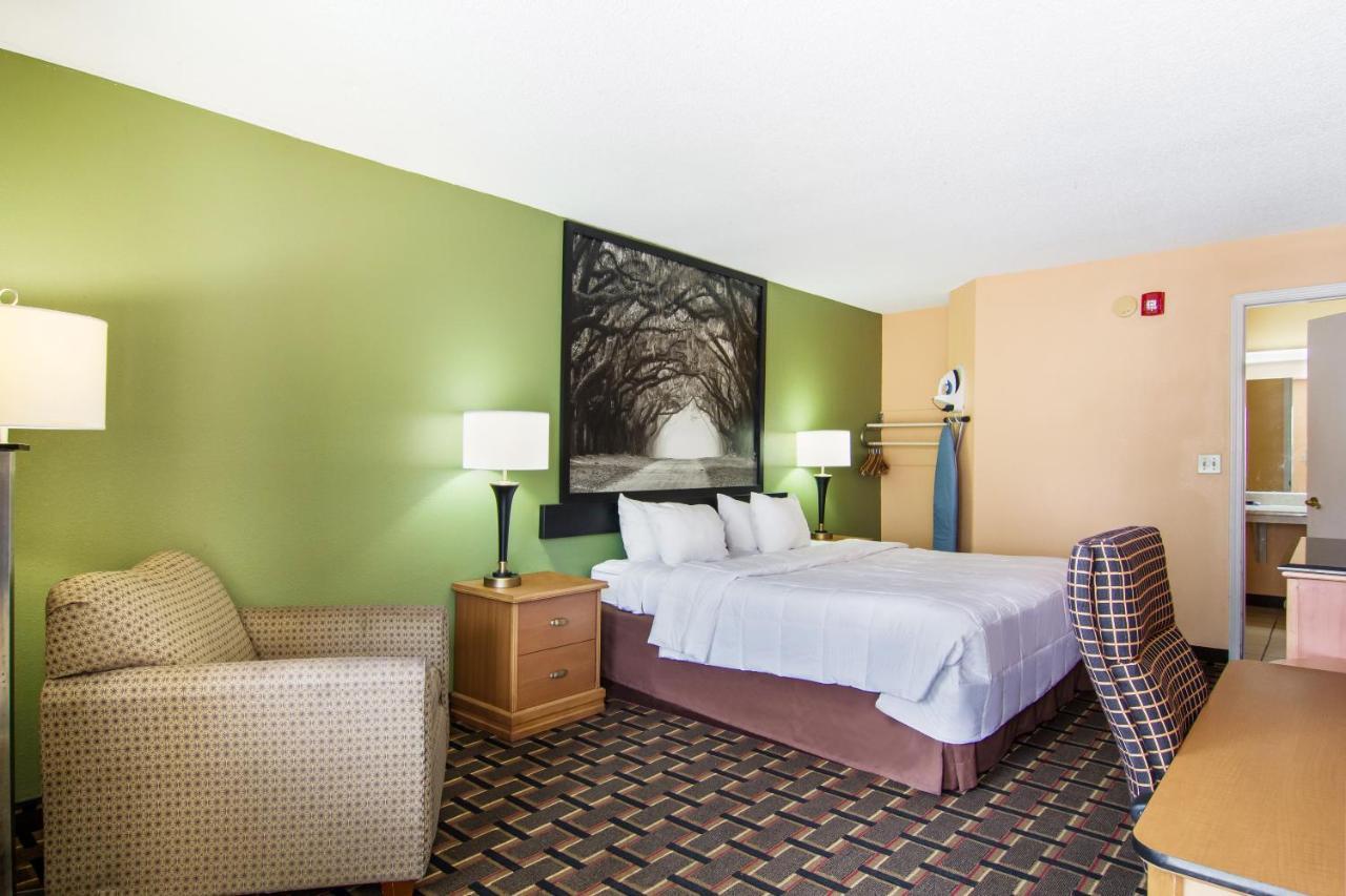 Americas Best Value Inn Darien Kültér fotó